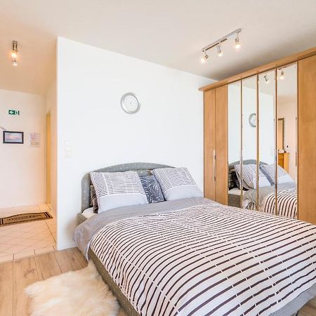 Luxueuze Vakantiestudio Met Zeezicht En Terras In Oostende Extérieur photo